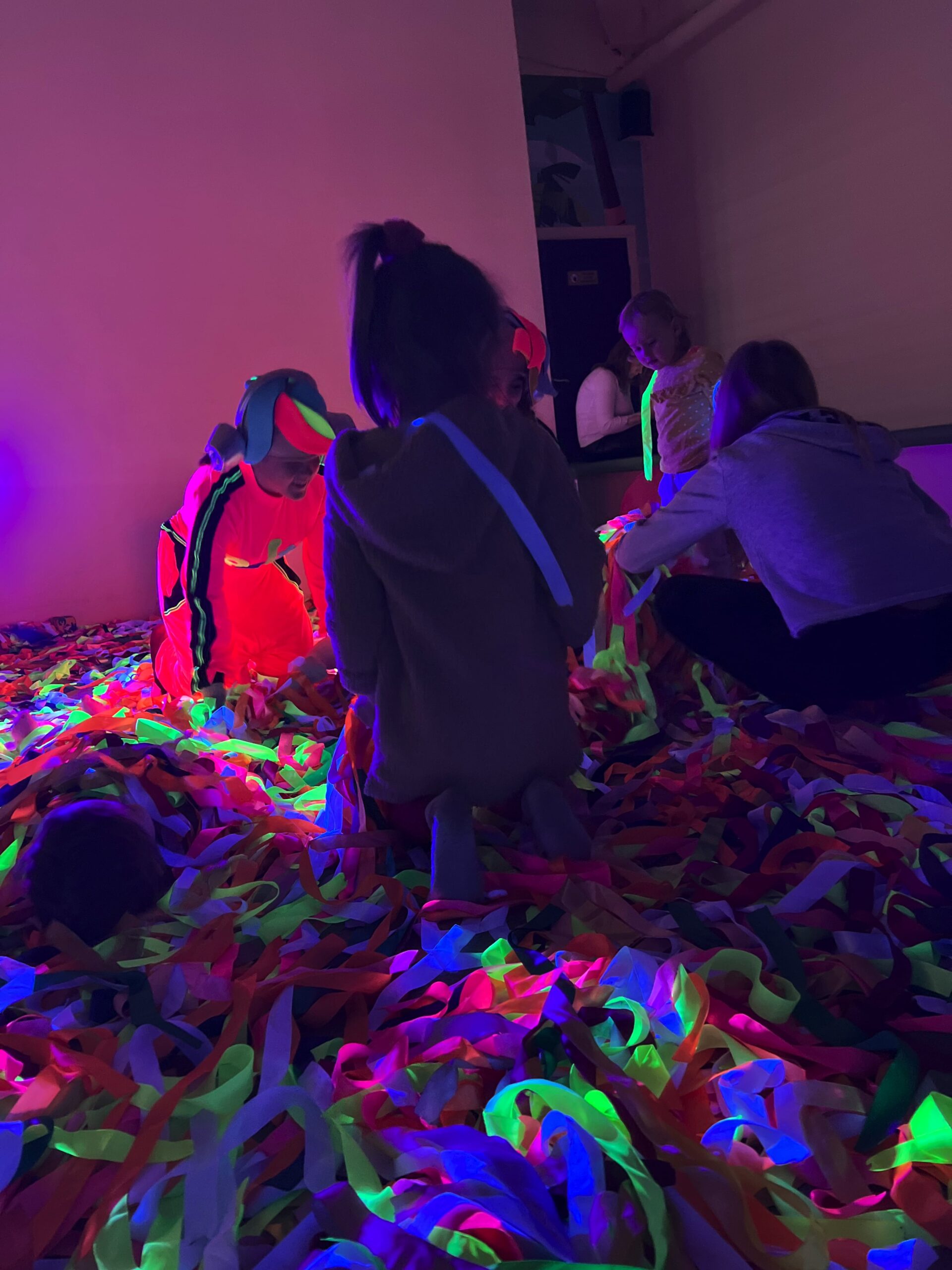 takeme1835310773466-min
